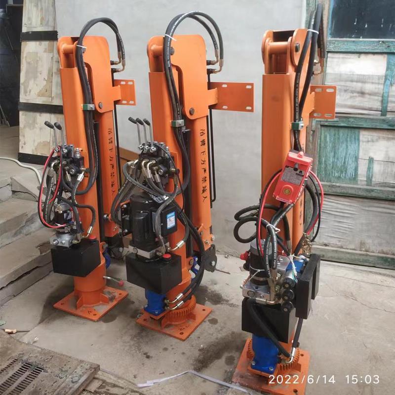 新港乡重汽蓝牌随车吊 3.2吨 国六动力强 液压驱动 农用自卸起重机